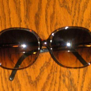 Vintage Liz Claiborne Sunglasses Jackie O Type